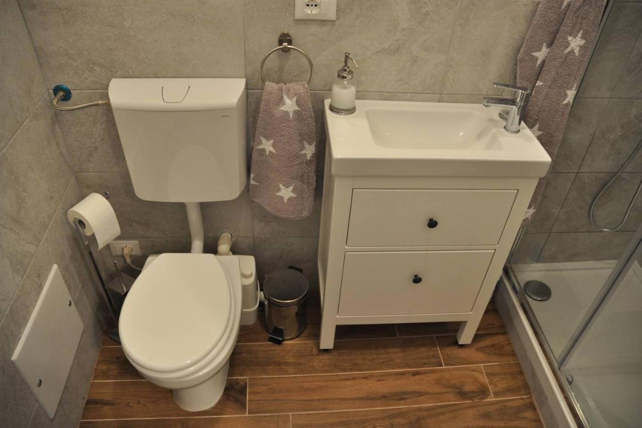 Camera E Bagno Privato A 3 Minuti Dalla Stazione Болонья Экстерьер фото
