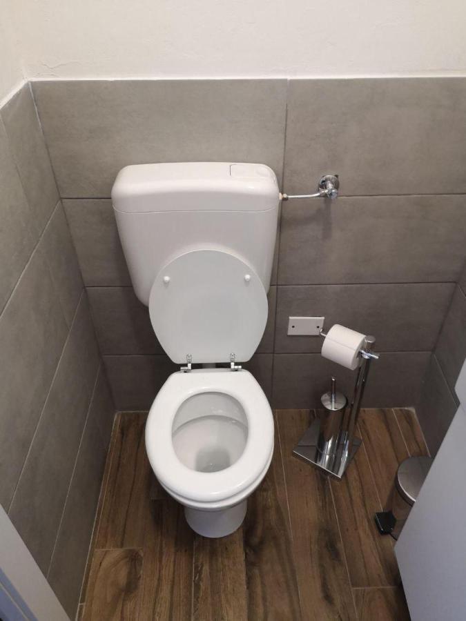 Camera E Bagno Privato A 3 Minuti Dalla Stazione Болонья Экстерьер фото